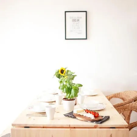 Apartment Center Retro Space *